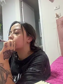 SarahCastro1  online show from 05/21/26, 08:21