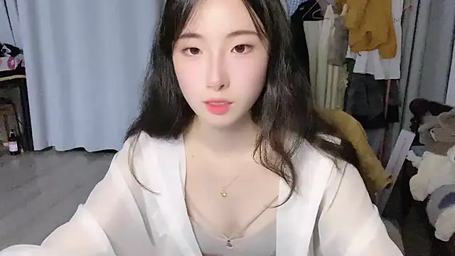 Snapshot of Freya7777 chatting on 09/12/25, 03:45 Freya7777 online show from 09/12/25, 03:45