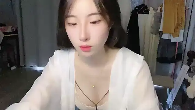 Snapshot of Freya7777 chatting on 09/13/25, 04:01 Freya7777 online show from 09/13/25, 04:01