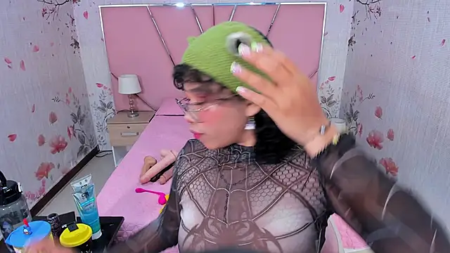 SafiroAgataaa online show from 09/13/25, 07:57