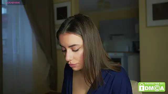 KateCarrey online show from 11/13/25, 06:23