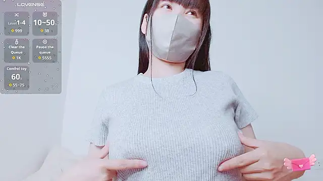 Snapshot of Zinzin_chan chatting on 04/18/26, 05:39 Zinzin chan online show from 04/18/26, 05:39