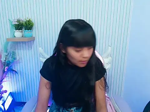 kataleya  18 online show from 01/13/26, 12:54