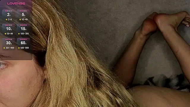 Dllqq online show from 04/19/26, 12:37