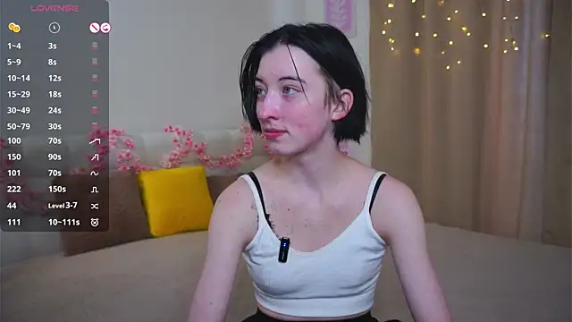 JuanaFriesz online show from 02/18/26, 09:05