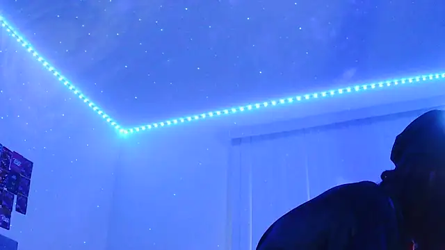 Snapshot of risktakinndolo chatting on 10/13/25, 10:32 risktakinndolo online show from 10/13/25, 10:32