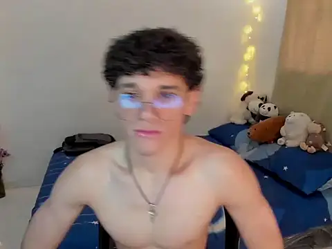 Tom Blues online show from 11/18/25, 02:21