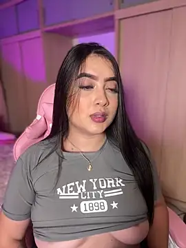 Emiily Moore1 online show from 02/18/26, 11:01