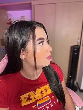 Emiily Moore1 online show from 04/14/26, 10:05