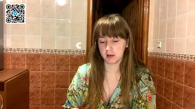 MaroonMoon  online show from 10/26/25, 08:26