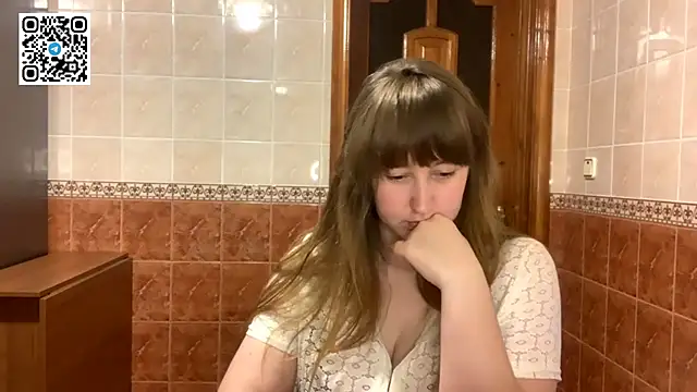 MaroonMoon  online show from 11/25/25, 08:53