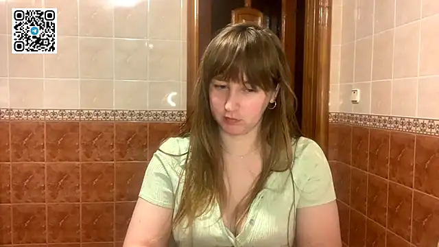 MaroonMoon  online show from 12/05/25, 09:00