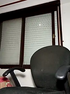 Snapshot of 0800cristean chatting on 09/10/25, 03:39 0800cristean online show from 09/10/25, 03:39