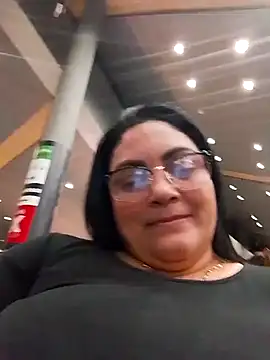 tiffany Johnson1 online show from 10/21/25, 11:16