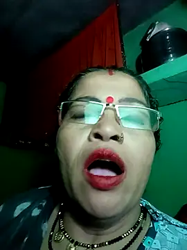 Snapshot of Manavi_x chatting on 10/06/25, 09:45 Manavi x online show from 10/06/25, 09:45