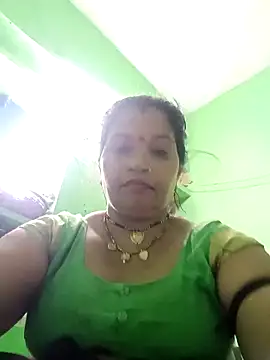 Snapshot of Manavi_x chatting on 11/09/25, 08:40 Manavi x online show from 11/09/25, 08:40