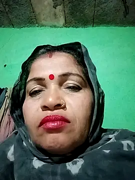 Snapshot of Manavi_x chatting on 12/16/25, 12:59 Manavi x online show from 12/16/25, 12:59