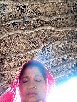 Snapshot of Manavi_x chatting on 12/20/25, 09:27 Manavi x online show from 12/20/25, 09:27