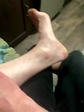 Snapshot of Unknownstepbrother chatting on 09/22/25, 04:47 Unknownstepbrother online show from 09/22/25, 04:47