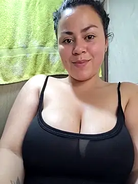 Snapshot of camila-titis chatting on 09/22/25, 02:46 camila-titis online show from 09/22/25, 02:46