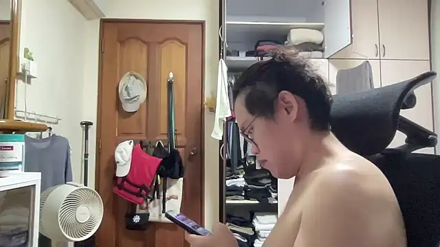 Passionatetwink2 online show from 03/11/26, 12:11