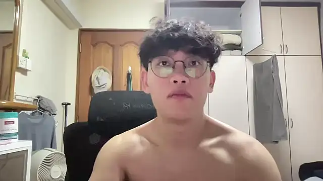Passionatetwink2 online show from 03/23/26, 03:05