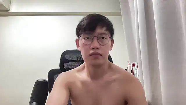 Passionatetwink2 online show from 07/23/26, 11:08