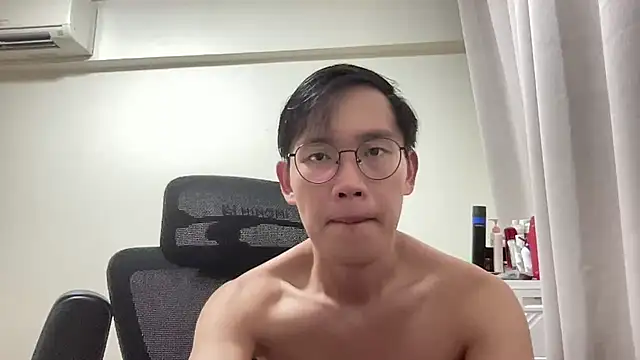 Passionatetwink2 online show from 07/29/26, 12:47