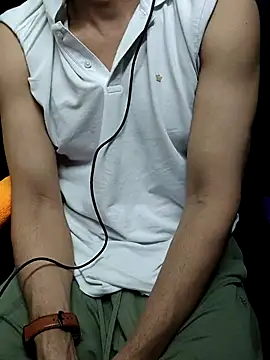 chocolate alone online show from 10/17/25, 07:05