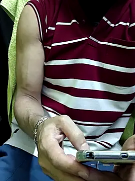 chocolate alone online show from 02/08/26, 05:55