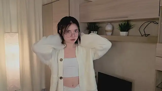 Snapshot of Susan_Gardner chatting on 11/19/25, 06:13 Susan Gardner online show from 11/19/25, 06:13