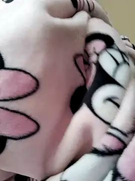 Snapshot of SexyGemBeautyX chatting on 10/15/25, 12:27 SexyGemBeautyX online show from 10/15/25, 12:27