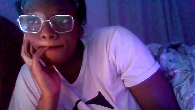 Snapshot of SexyGemBeautyX chatting on 11/23/25, 06:19 SexyGemBeautyX online show from 11/23/25, 06:19