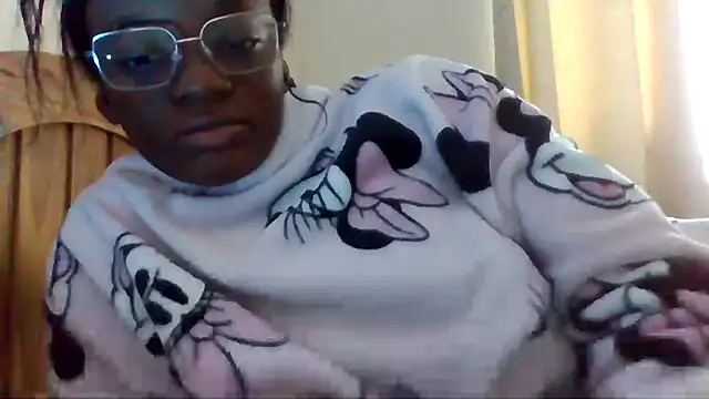 Snapshot of SexyGemBeautyX chatting on 11/30/25, 01:04 SexyGemBeautyX online show from 11/30/25, 01:04