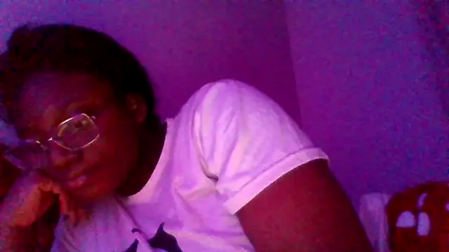 Snapshot of SexyGemBeautyX chatting on 12/05/25, 08:38 SexyGemBeautyX online show from 12/05/25, 08:38