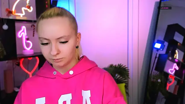 mila glow1 online show from 01/08/26, 07:27