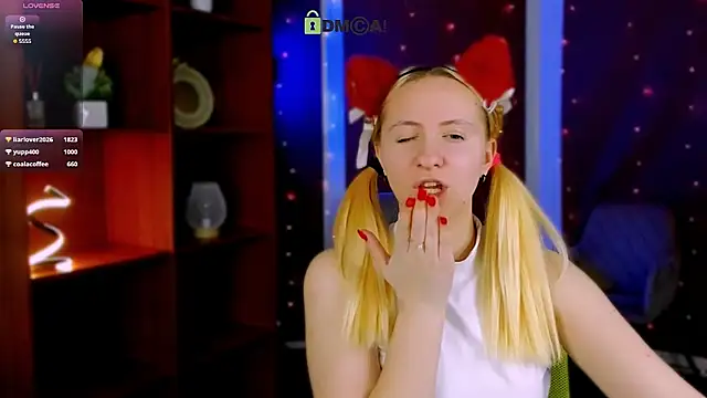 mila glow1 online show from 03/02/26, 05:08