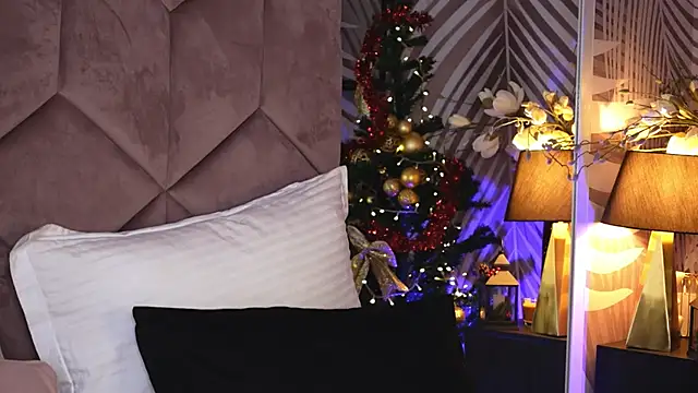 EvaRhea online show from 12/19/25, 04:41