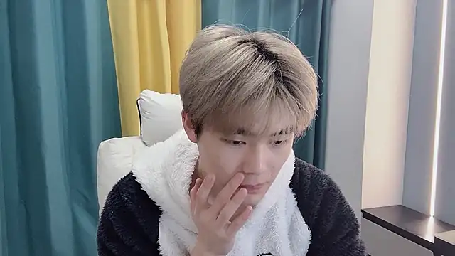 xiaoyang5200 online show from 03/05/26, 02:46