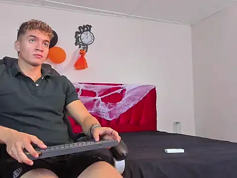 paull george online show from 10/16/25, 02:07