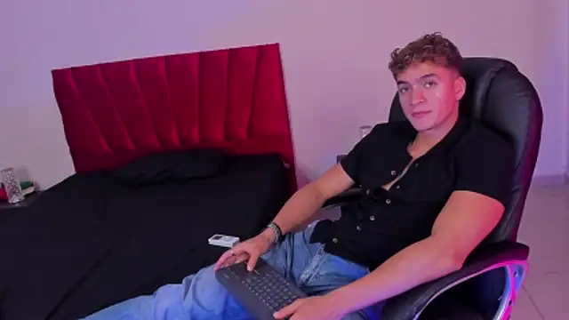 paull george online show from 11/29/25, 03:59