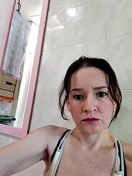 Snapshot of _anita_rojas chatting on 11/06/25, 03:13 anita rojas online show from 11/06/25, 03:13