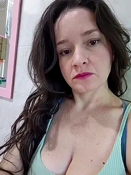 Snapshot of _anita_rojas chatting on 11/16/25, 12:55 anita rojas online show from 11/16/25, 12:55