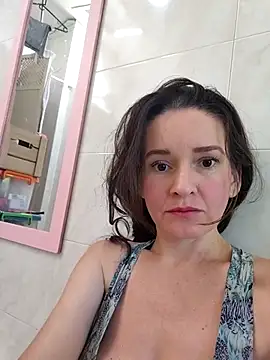 Snapshot of _anita_rojas chatting on 11/29/25, 02:09 anita rojas online show from 11/29/25, 02:09