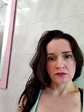 Snapshot of _anita_rojas chatting on 11/30/25, 03:16 anita rojas online show from 11/30/25, 03:16