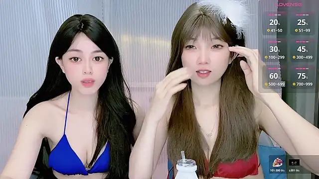 Snapshot of Janisa__PZ chatting on 10/24/25, 12:01 Janisa PZ online show from 10/24/25, 12:01