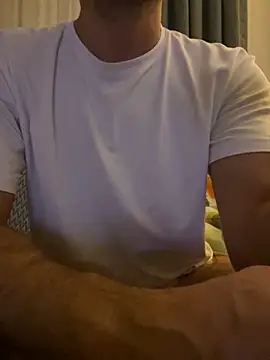 scarpion221017 online show from 10/22/25, 08:52