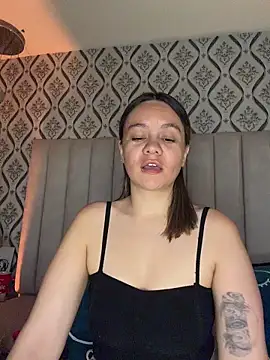 Sky Junne online show from 03/17/26, 04:21