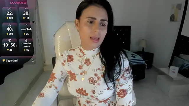 Snapshot of Lilu_ds chatting on 12/22/25, 01:08 Lilu ds online show from 12/22/25, 01:08