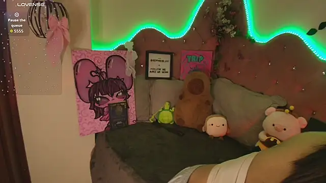 sophiievv online show from 11/07/25, 07:03